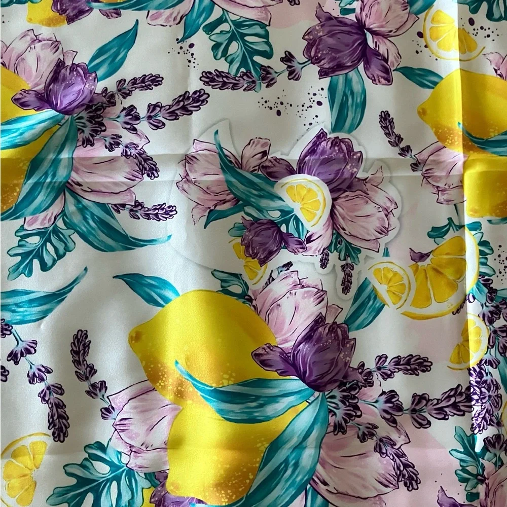 Amalfi Coast Silk Blend Lemon Square Scarf NWT
